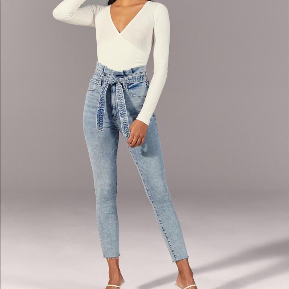 Abercrombie & Fitch Ultra High Rise Skinny Jeans